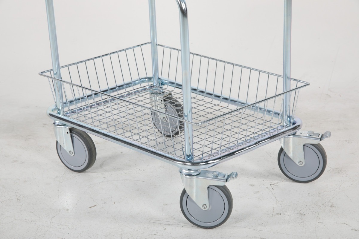 1920057252-003_fullsize Postvagn